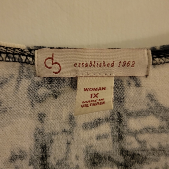 Size 1x Dress Barn Top - Picture 2 of 2